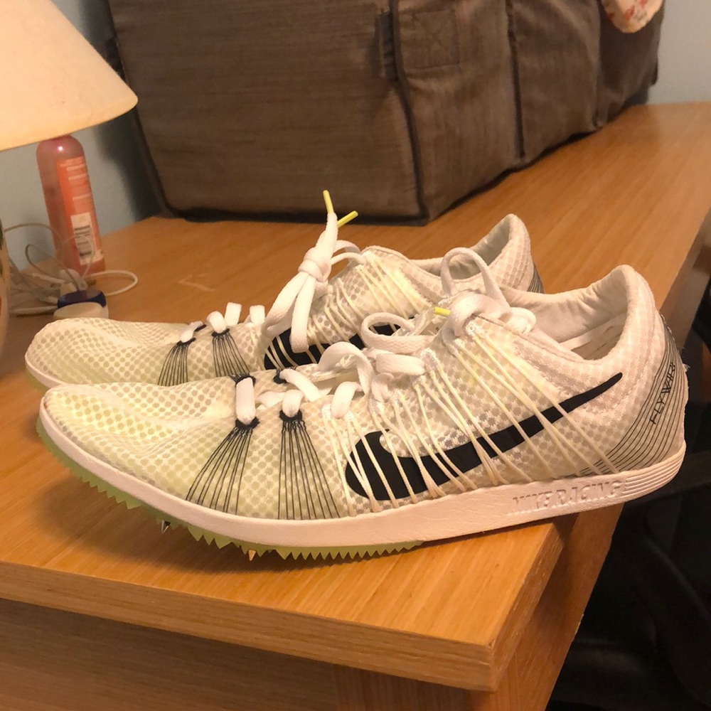 NWOT Nike flywire racing spikes
